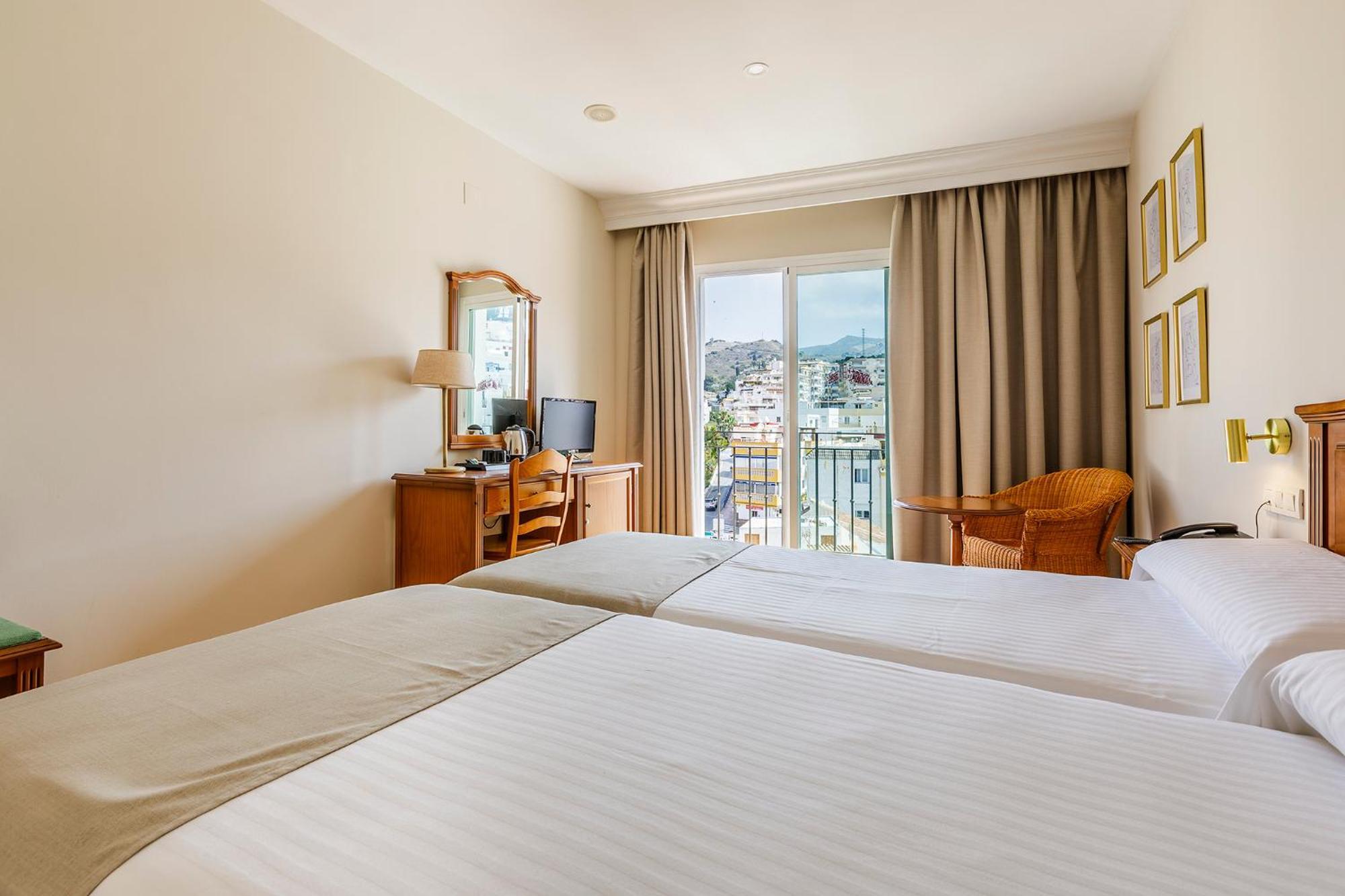 Hotel Almijara - Mares La Herradura  Ngoại thất bức ảnh